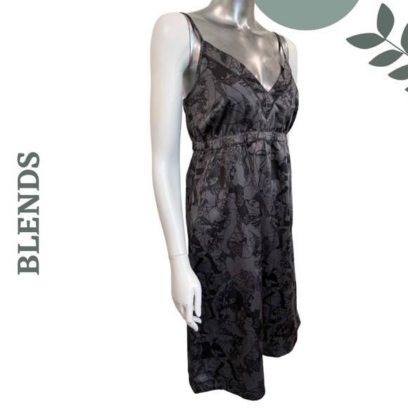 🛍️3/$40 Blends Rumi Dress in Black Grey Graphic Print Spaghetti Strap Size Small - Picture 3 of 6